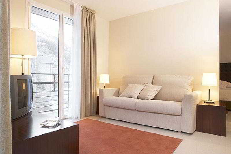 Hotel Mu La Cortinada Szoba fotó