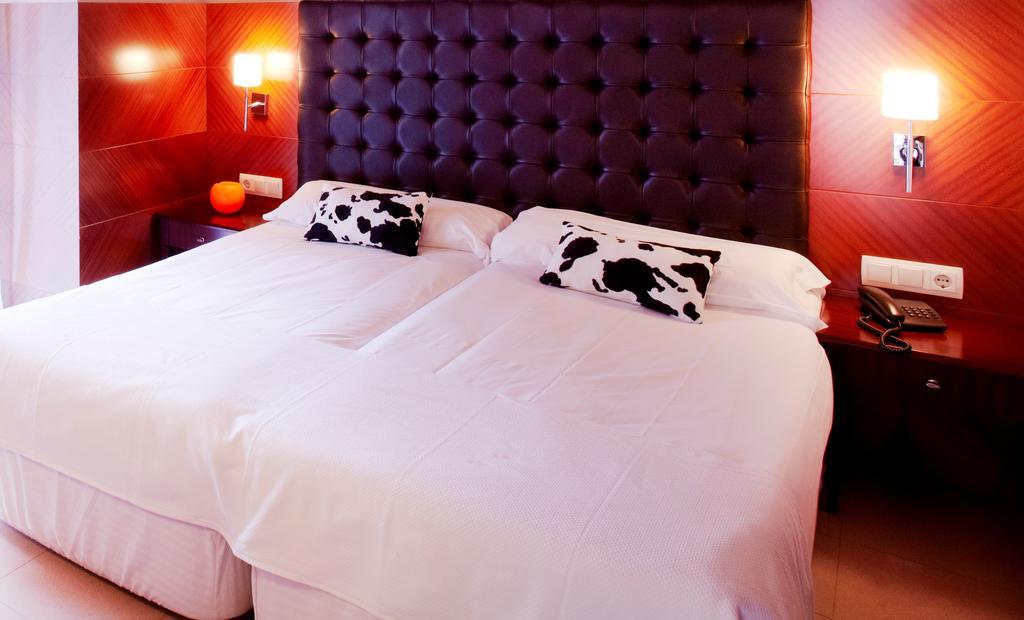 Hotel Mu La Cortinada Kültér fotó