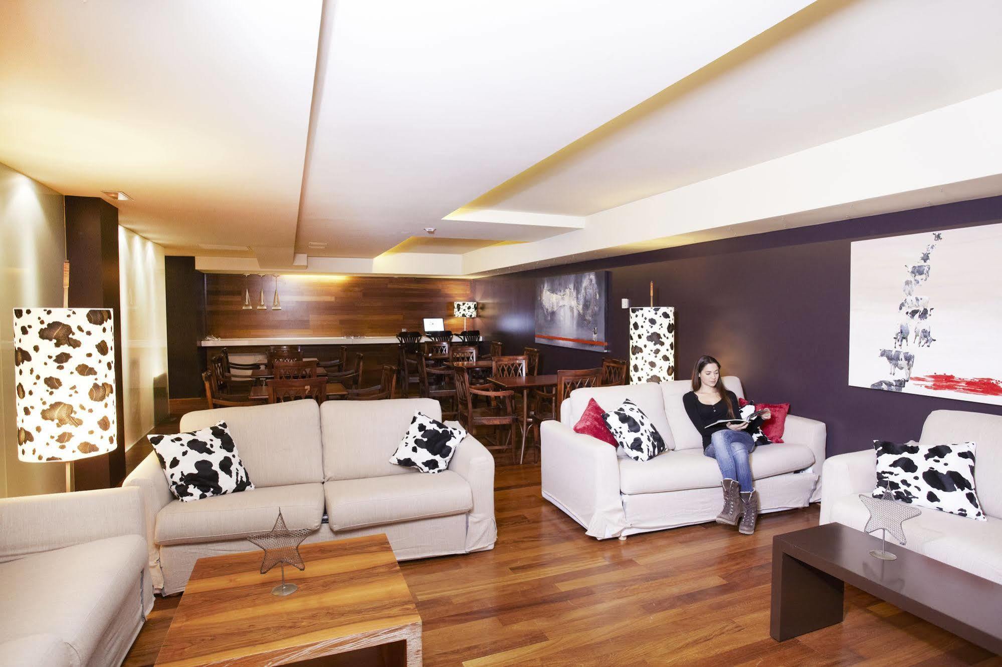 Hotel Mu La Cortinada Kültér fotó