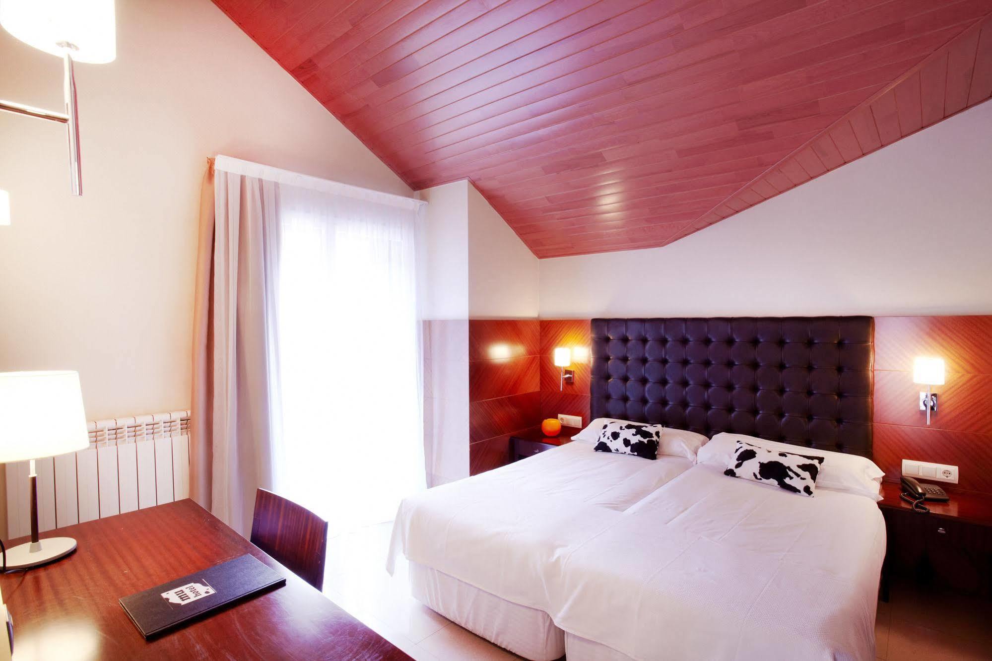 Hotel Mu La Cortinada Kültér fotó
