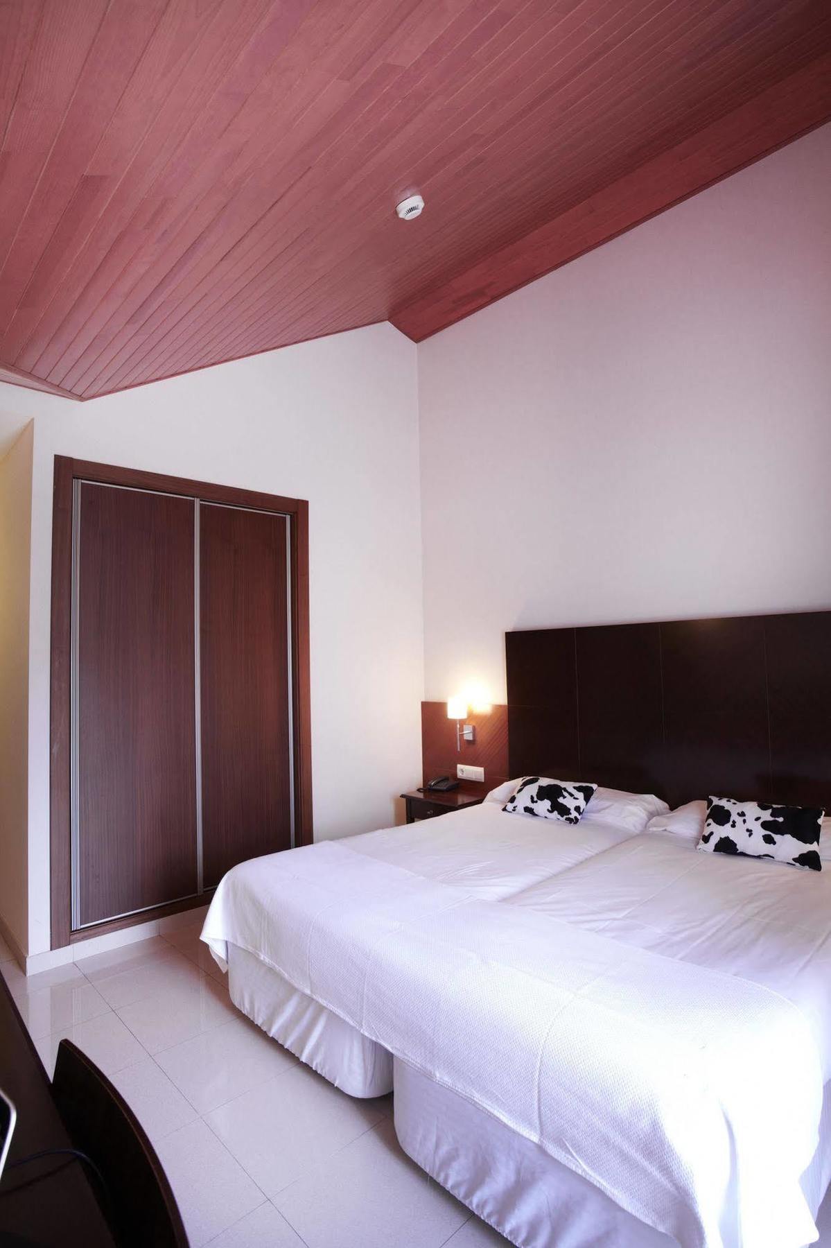 Hotel Mu La Cortinada Kültér fotó