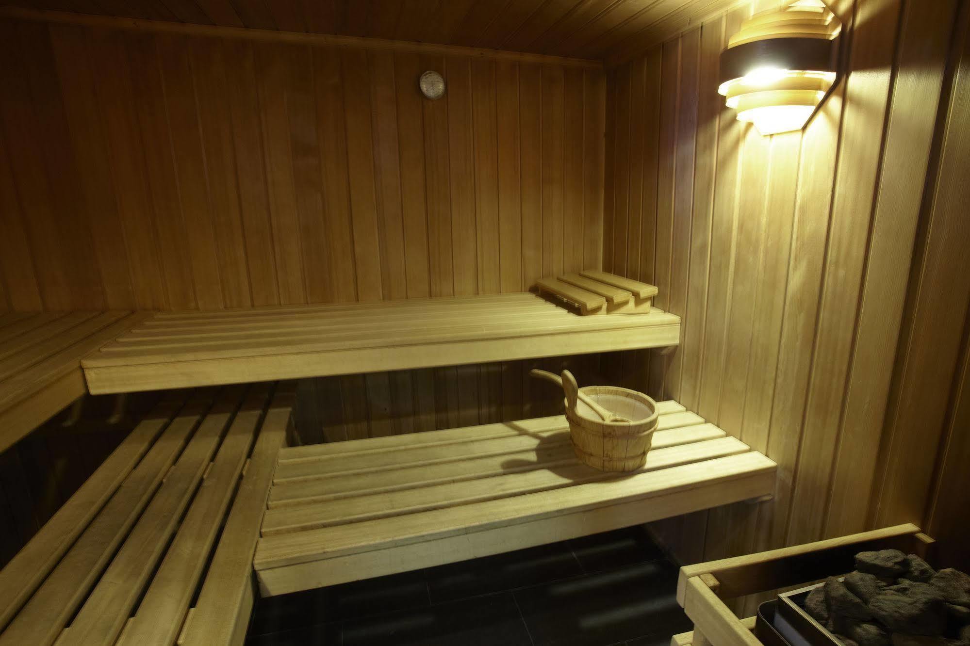 Hotel Mu La Cortinada Kültér fotó